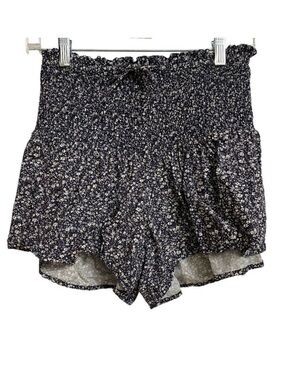 Urban Outfitters Floral Print Smocked Waist Shorts Sz M Linen Blend Black White